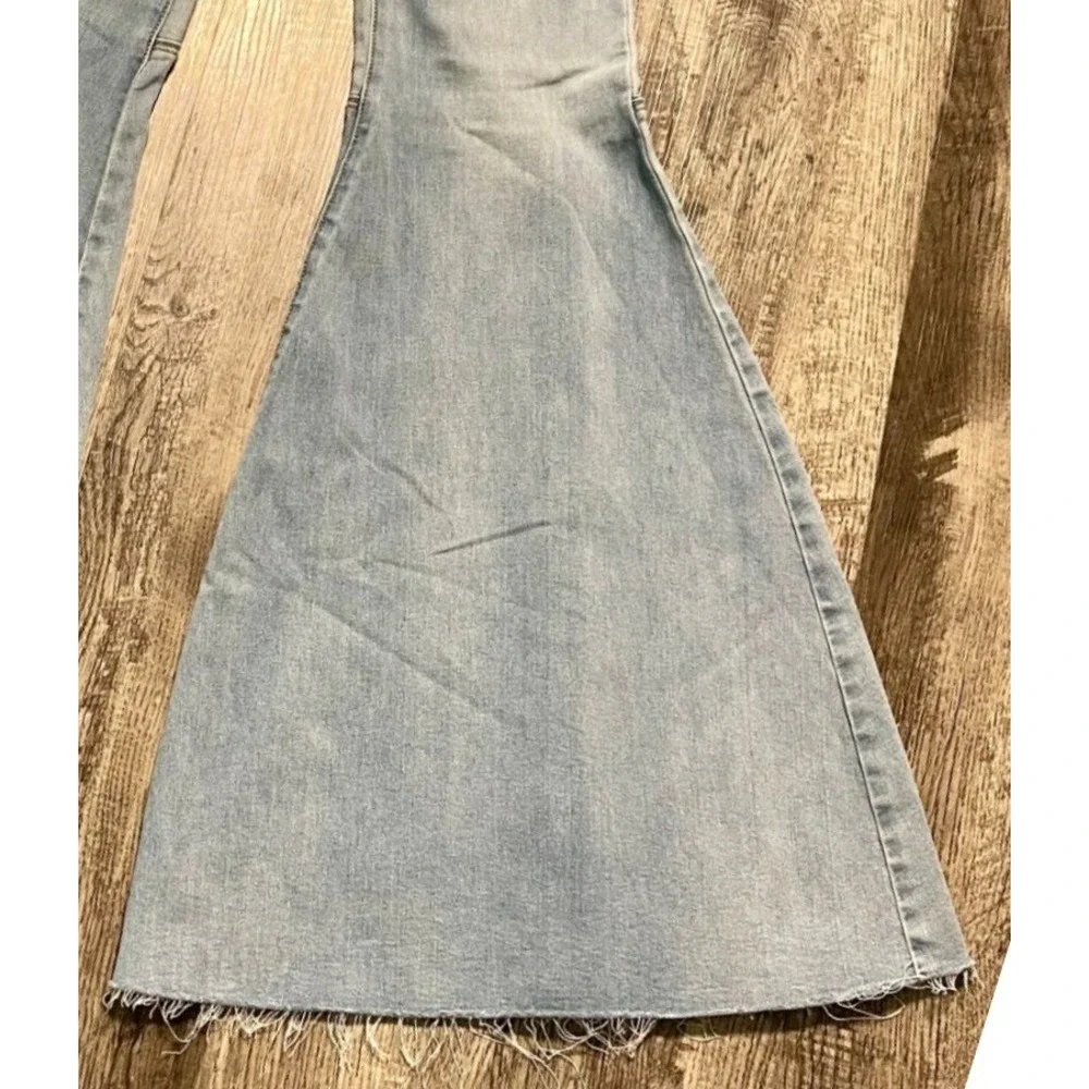 We The Free Just Float On Flare Jeans Size 26 Light Wash Bell Bottom Boho